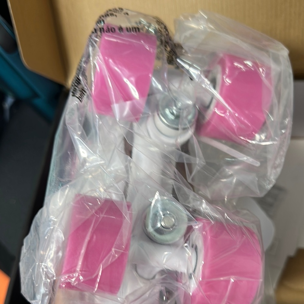 Kids new girls roller skates 🛼 - Picture 6 of 7